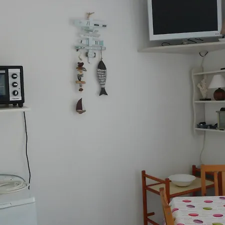 Appartement T2 Cabine 2 Etoiles Au Lavandou Avec Climatisation - Fr-1-308-92 *